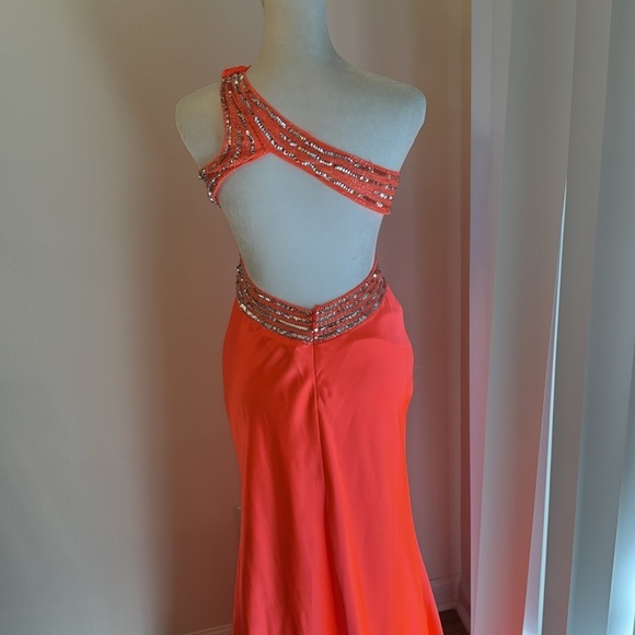 Betsy & Adam One-Shoulder Sequin Backless Gown - Picture 5 of 15